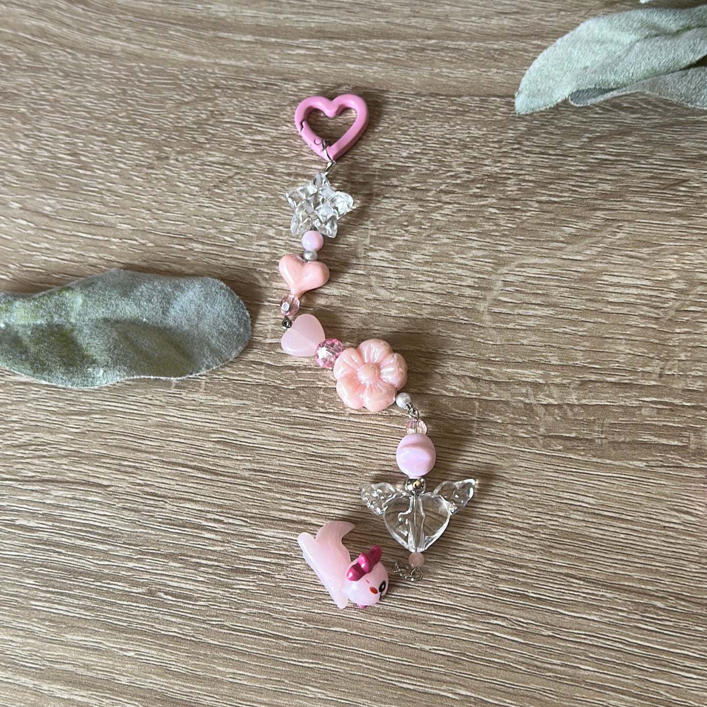 Kawaii Axolotl Keychain Handmade Beaded Charm with Pastel Beads Durable Metal Clasp Perfect for Keys Purse or Backpack