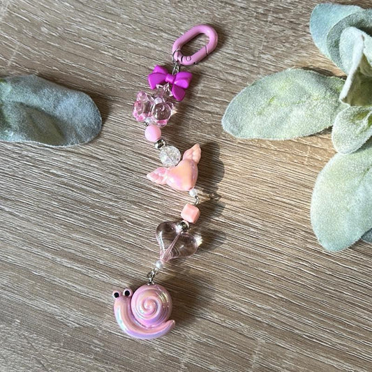 Kawaii Pink Snail Keychain Handmade Beaded Charm with Pastel Aesthetic Beads Durable Hardware Perfect for Nature Lovers & Kawaii Fans