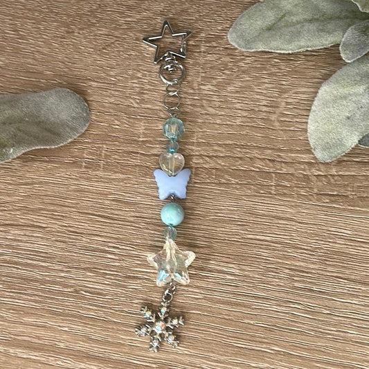 Snowflake Beaded Keychain with Star and Snowflake Charms for Festive Accessory